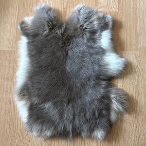 A296 rabbit pelt